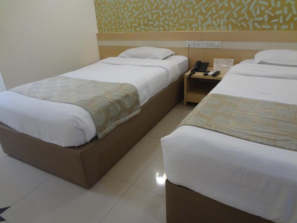 Hotel Diplomat, Colaba Mumbai Kültér fotó